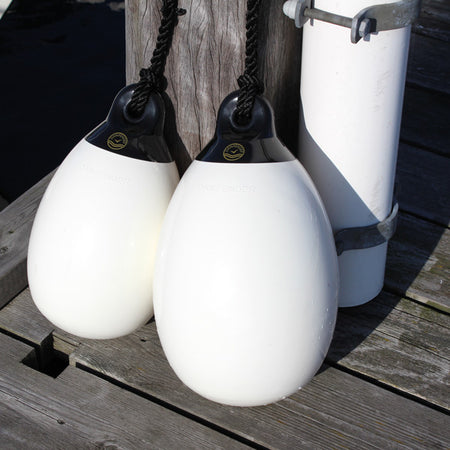 Udsigt fra siden af Dan-Fender med mål 210×360 mm.