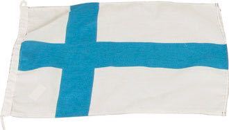 Gæsteflag Finland fra 1852 i størrelsen 20x30 cm, vist på en båd