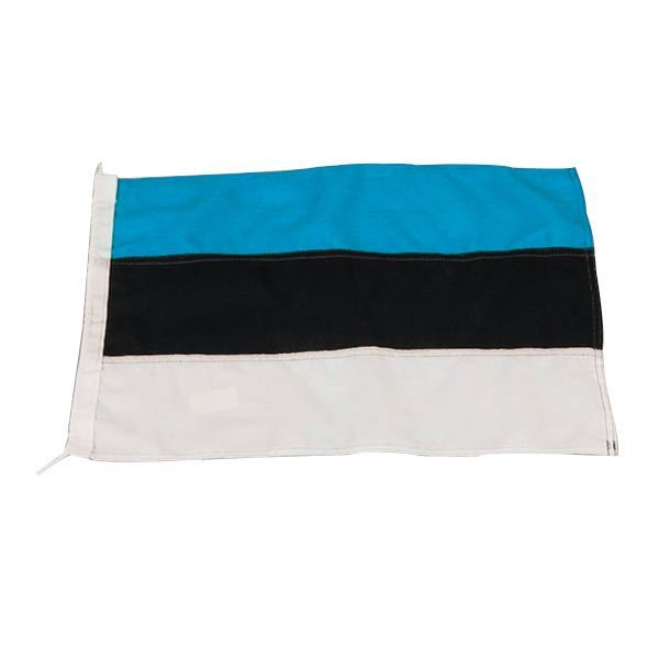 Gæsteflag fra 1852 med Estlands flag i størrelse 20x30 cm, vejrer på båden.