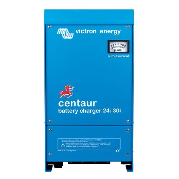 Victron Centaur lader 12V 40Amp monteret på en båd