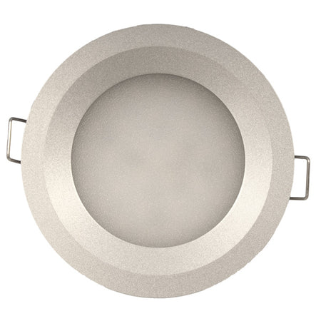 Casolux Maria lampe set fra siden, monteret i en båd.