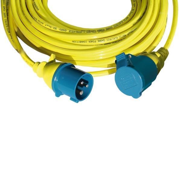 Ratio Forlængerkabel 3 x 2.5 mm² 15m vist liggende på en hvid baggrund
