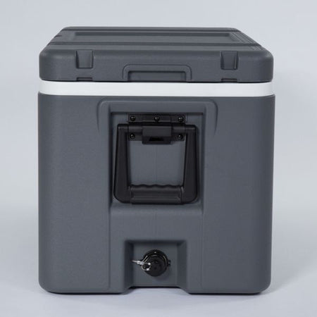 Icemaster Pro 120L med drikkevarer indeni