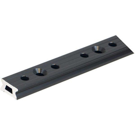 Ronstan skødeskinne 30mm set fra siden, monteret på båd