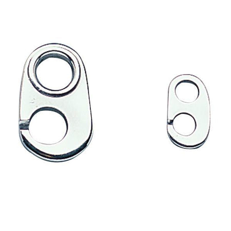 Ronstan Patent krog RF 7x24mm set fra siden, klar til brug på båden.