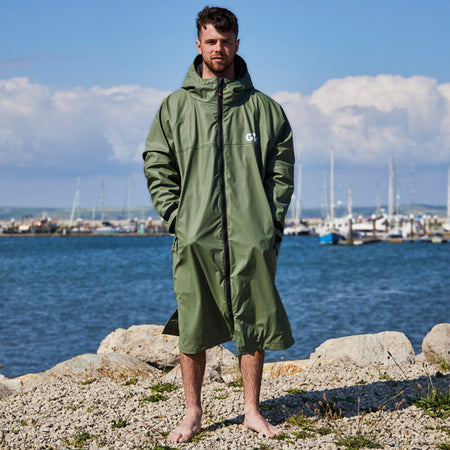 Aqua Parka jakken trukket på over maritime tøj i brug