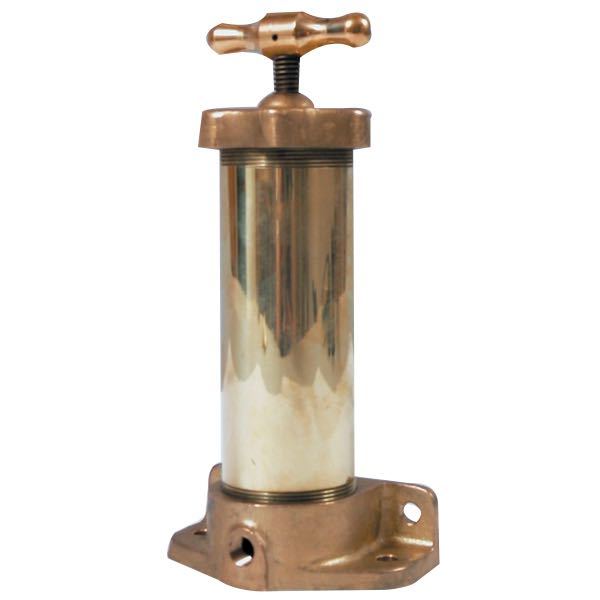 Guidi fedtpresse i messing, 0.2 liter, set fra siden.