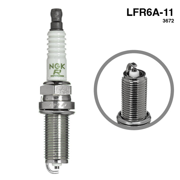 NGK tændrør LFR6A-11 set fra siden, klar til installation.