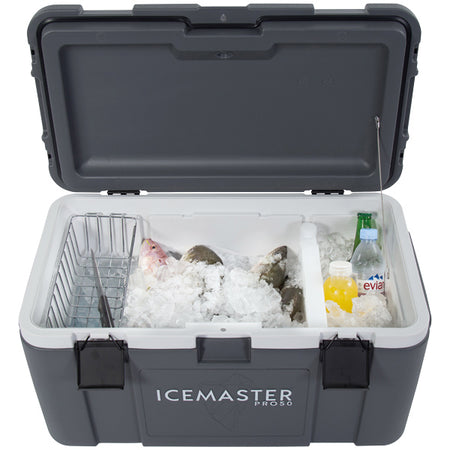 Icemaster skærebræt og rumdeler installeret i køleskabet